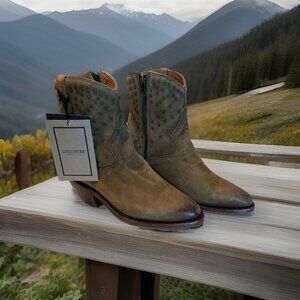 NWOB NWT Lucchese Boots Bootie Zip Women's 6.5 Suede Olive Green w/ Studs #M6040